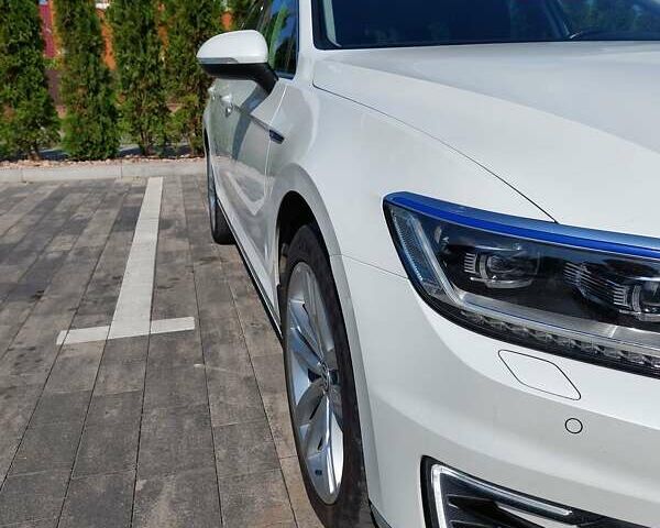 Белый Фольксваген Пассат, объемом двигателя 1.4 л и пробегом 187 тыс. км за 20400 $, фото 16 на Automoto.ua