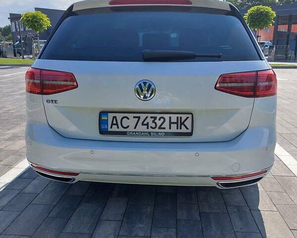 Белый Фольксваген Пассат, объемом двигателя 1.4 л и пробегом 187 тыс. км за 20400 $, фото 1 на Automoto.ua