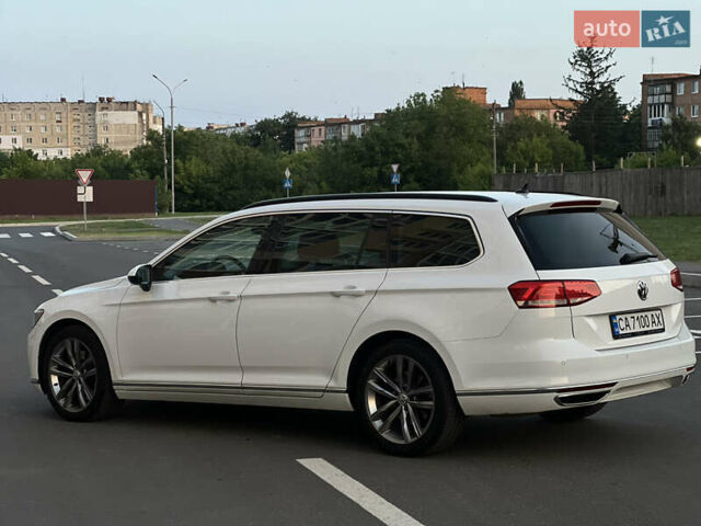 Белый Фольксваген Пассат, объемом двигателя 1.97 л и пробегом 290 тыс. км за 16499 $, фото 3 на Automoto.ua