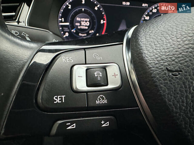 Белый Фольксваген Пассат, объемом двигателя 2 л и пробегом 260 тыс. км за 18250 $, фото 30 на Automoto.ua