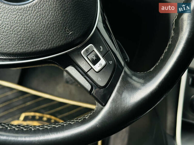 Белый Фольксваген Пассат, объемом двигателя 1.97 л и пробегом 197 тыс. км за 14800 $, фото 29 на Automoto.ua