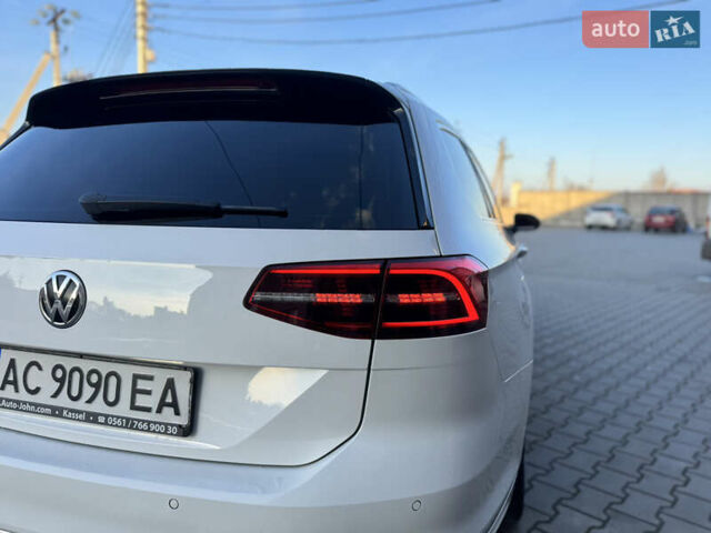 Белый Фольксваген Пассат, объемом двигателя 1.97 л и пробегом 289 тыс. км за 16800 $, фото 17 на Automoto.ua