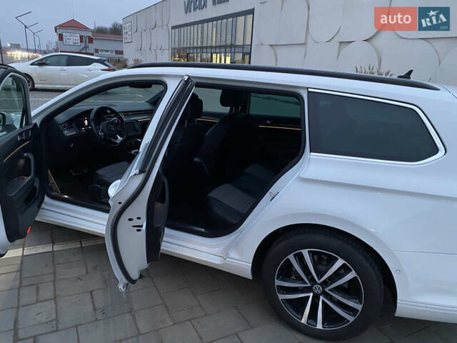 Білий Фольксваген Пассат, об'ємом двигуна 1.97 л та пробігом 243 тис. км за 17500 $, фото 22 на Automoto.ua