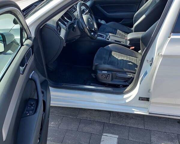 Белый Фольксваген Пассат, объемом двигателя 1.4 л и пробегом 187 тыс. км за 20400 $, фото 13 на Automoto.ua