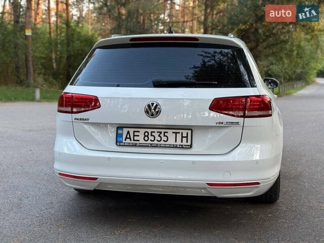 Белый Фольксваген Пассат, объемом двигателя 1.6 л и пробегом 200 тыс. км за 12900 $, фото 2 на Automoto.ua