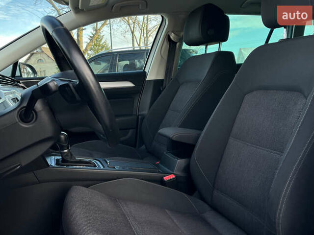 Белый Фольксваген Пассат, объемом двигателя 1.98 л и пробегом 272 тыс. км за 16200 $, фото 8 на Automoto.ua