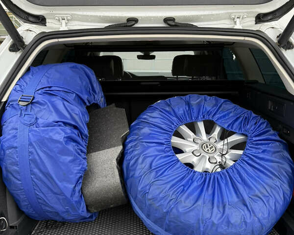 Белый Фольксваген Пассат, объемом двигателя 1.97 л и пробегом 219 тыс. км за 20000 $, фото 21 на Automoto.ua