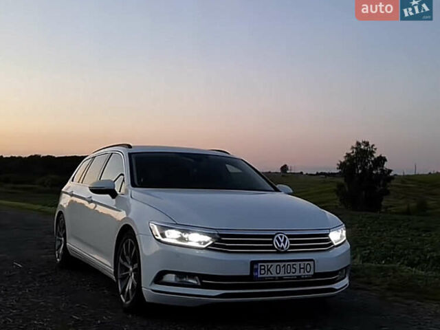 Белый Фольксваген Пассат, объемом двигателя 1.97 л и пробегом 280 тыс. км за 17000 $, фото 1 на Automoto.ua