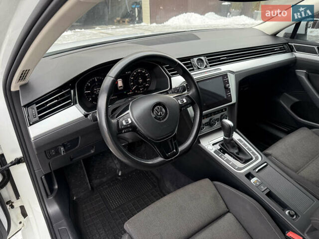 Белый Фольксваген Пассат, объемом двигателя 2 л и пробегом 345 тыс. км за 13900 $, фото 22 на Automoto.ua