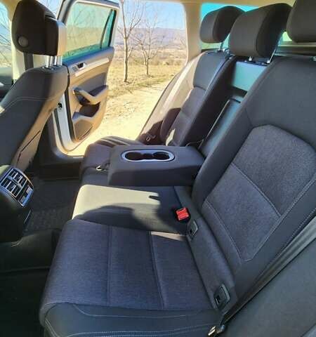 Білий Фольксваген Пассат, об'ємом двигуна 2 л та пробігом 276 тис. км за 15900 $, фото 29 на Automoto.ua