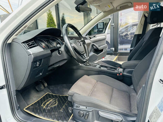 Белый Фольксваген Пассат, объемом двигателя 1.97 л и пробегом 197 тыс. км за 14800 $, фото 12 на Automoto.ua