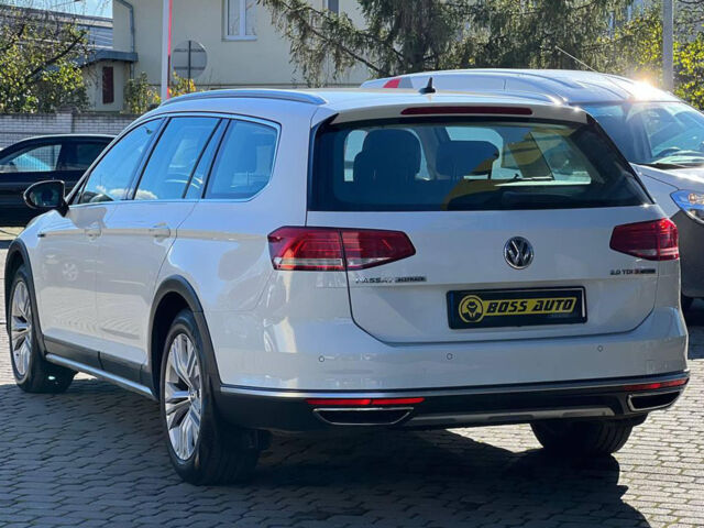 Білий Фольксваген Пассат, об'ємом двигуна 2 л та пробігом 198 тис. км за 20700 $, фото 3 на Automoto.ua