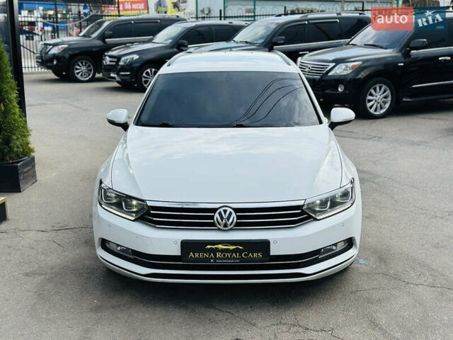 Белый Фольксваген Пассат, объемом двигателя 1.97 л и пробегом 197 тыс. км за 14800 $, фото 7 на Automoto.ua