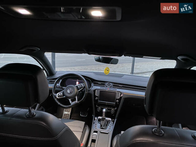 Білий Фольксваген Пассат, об'ємом двигуна 1.97 л та пробігом 243 тис. км за 17500 $, фото 14 на Automoto.ua