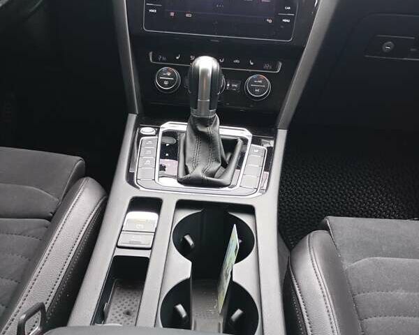 Білий Фольксваген Пассат, об'ємом двигуна 1.97 л та пробігом 195 тис. км за 18500 $, фото 21 на Automoto.ua