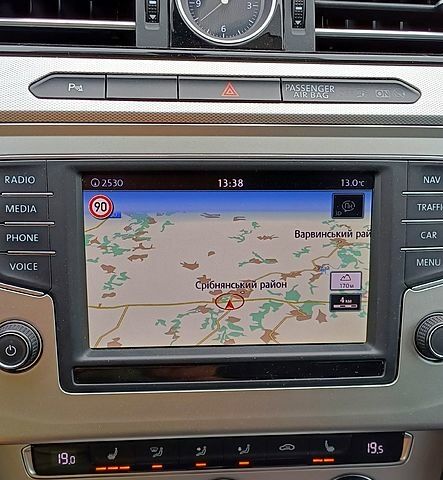 Белый Фольксваген Пассат, объемом двигателя 2 л и пробегом 225 тыс. км за 14300 $, фото 8 на Automoto.ua