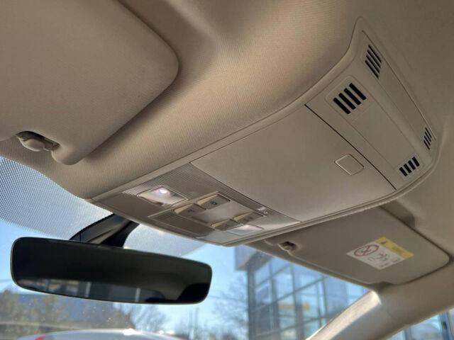 Білий Фольксваген Пассат, об'ємом двигуна 2 л та пробігом 198 тис. км за 20700 $, фото 11 на Automoto.ua