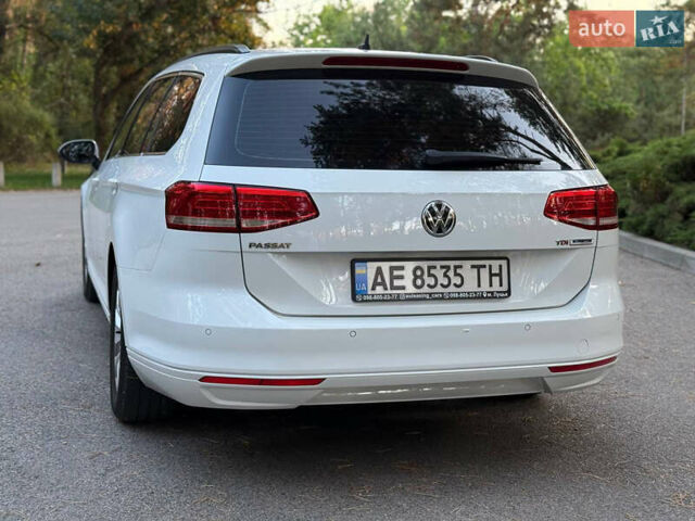 Белый Фольксваген Пассат, объемом двигателя 1.6 л и пробегом 200 тыс. км за 12900 $, фото 3 на Automoto.ua