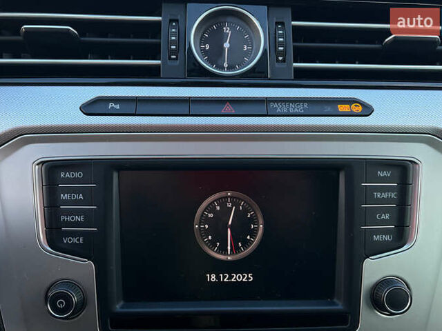 Белый Фольксваген Пассат, объемом двигателя 1.98 л и пробегом 272 тыс. км за 16200 $, фото 13 на Automoto.ua