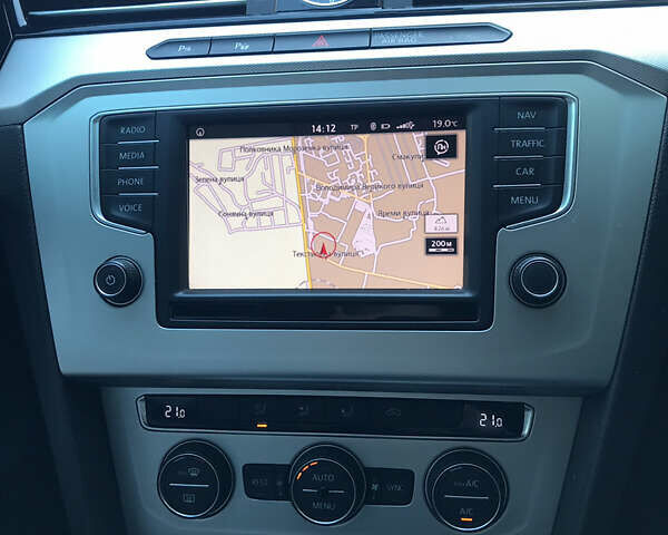 Белый Фольксваген Пассат, объемом двигателя 2 л и пробегом 270 тыс. км за 14500 $, фото 14 на Automoto.ua