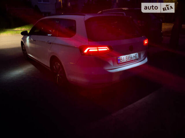 Белый Фольксваген Пассат, объемом двигателя 1.6 л и пробегом 274 тыс. км за 13399 $, фото 22 на Automoto.ua