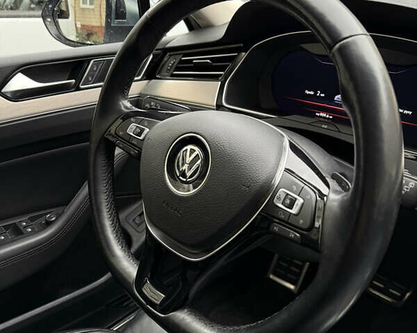 Белый Фольксваген Пассат, объемом двигателя 1.97 л и пробегом 267 тыс. км за 19500 $, фото 13 на Automoto.ua