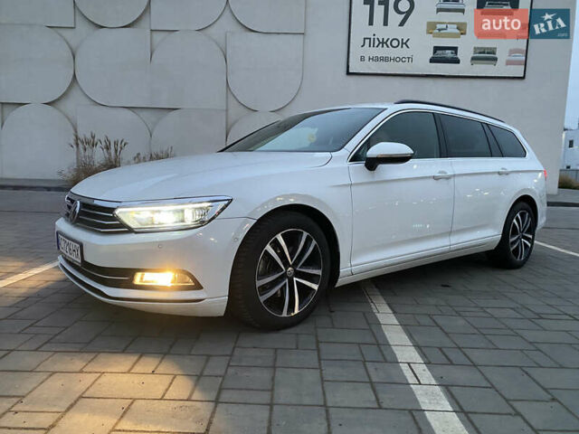 Білий Фольксваген Пассат, об'ємом двигуна 1.97 л та пробігом 243 тис. км за 17500 $, фото 27 на Automoto.ua