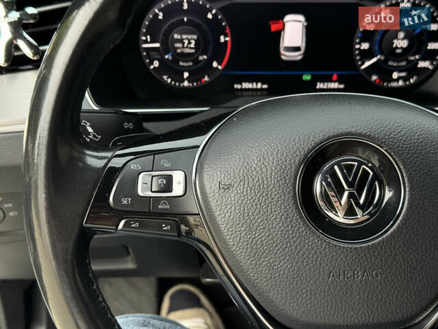 Белый Фольксваген Пассат, объемом двигателя 1.6 л и пробегом 262 тыс. км за 16000 $, фото 29 на Automoto.ua