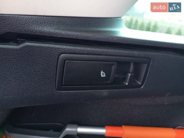 Білий Фольксваген Пассат, об'ємом двигуна 1.97 л та пробігом 195 тис. км за 18500 $, фото 58 на Automoto.ua