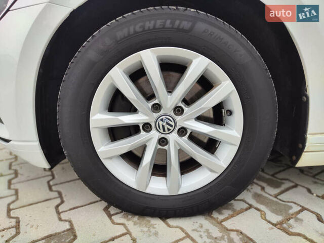 Белый Фольксваген Пассат, объемом двигателя 1.97 л и пробегом 236 тыс. км за 17300 $, фото 11 на Automoto.ua