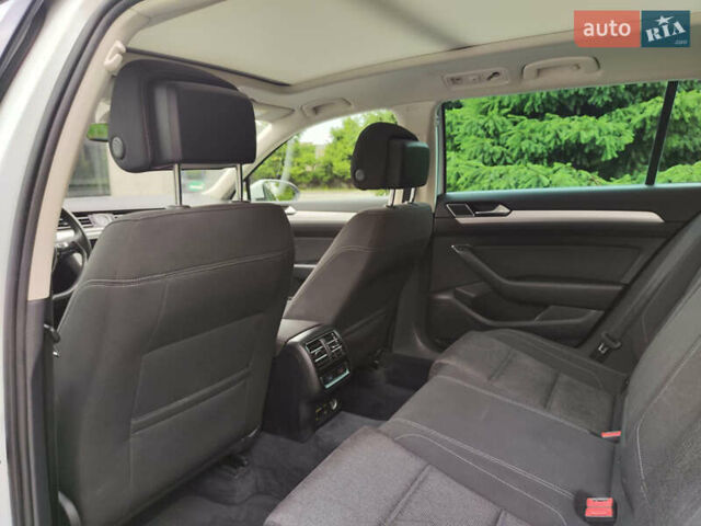 Белый Фольксваген Пассат, объемом двигателя 1.97 л и пробегом 236 тыс. км за 17300 $, фото 16 на Automoto.ua