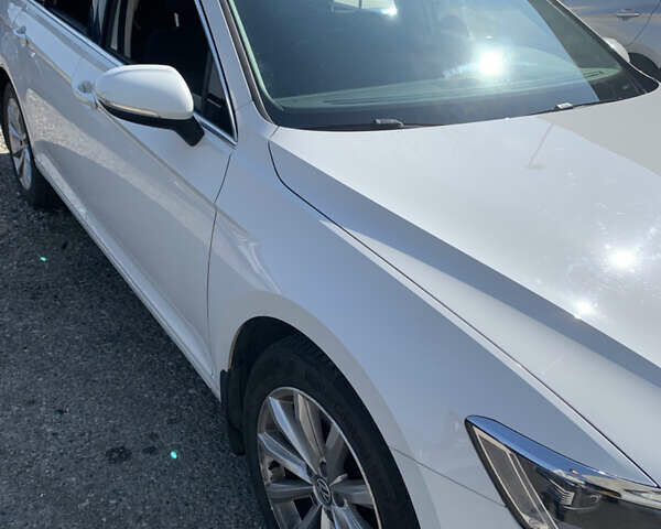 Белый Фольксваген Пассат, объемом двигателя 1.97 л и пробегом 230 тыс. км за 14500 $, фото 17 на Automoto.ua