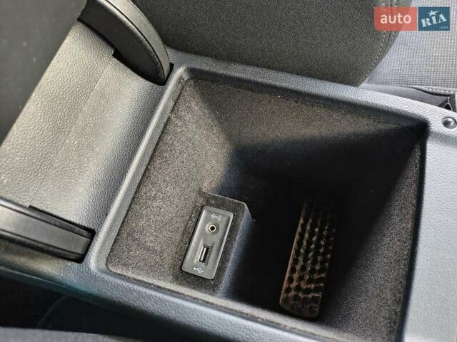 Білий Фольксваген Пассат, об'ємом двигуна 1.97 л та пробігом 290 тис. км за 19500 $, фото 44 на Automoto.ua