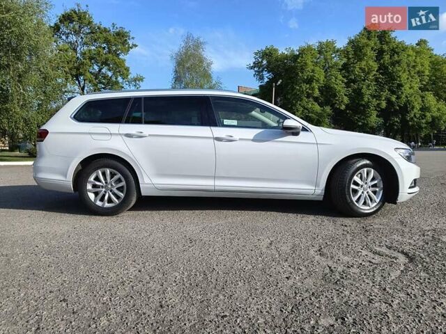 Белый Фольксваген Пассат, объемом двигателя 1.6 л и пробегом 218 тыс. км за 14950 $, фото 3 на Automoto.ua