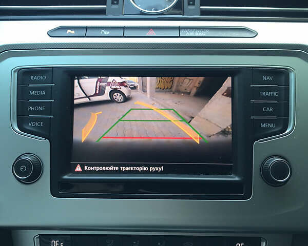 Белый Фольксваген Пассат, объемом двигателя 2 л и пробегом 270 тыс. км за 14500 $, фото 18 на Automoto.ua