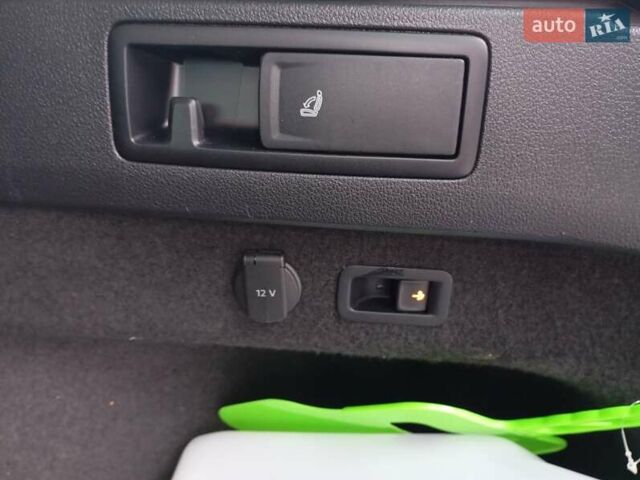 Білий Фольксваген Пассат, об'ємом двигуна 1.97 л та пробігом 195 тис. км за 18500 $, фото 55 на Automoto.ua