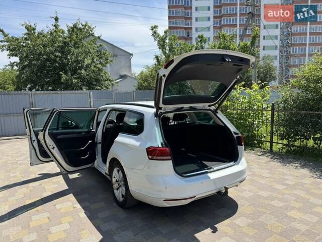 Білий Фольксваген Пассат, об'ємом двигуна 1.97 л та пробігом 198 тис. км за 17800 $, фото 23 на Automoto.ua