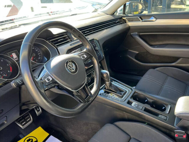 Білий Фольксваген Пассат, об'ємом двигуна 2 л та пробігом 198 тис. км за 20700 $, фото 8 на Automoto.ua