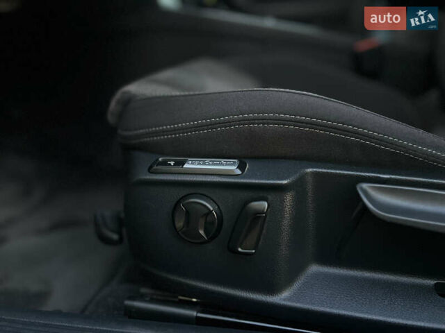 Белый Фольксваген Пассат, объемом двигателя 1.97 л и пробегом 290 тыс. км за 16499 $, фото 11 на Automoto.ua