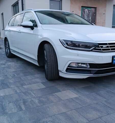 Фольксваген Пассат 2017 в Золочев на Automoto.ua Белый Фольксваген Пассат, объемом двигателя 2 л и пробегом 195 тыс. км за 18200 $, фото 3 на Automoto.ua
