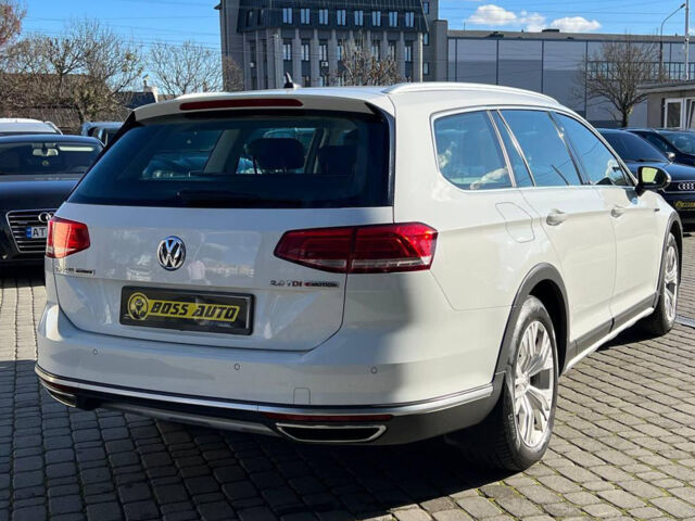 Білий Фольксваген Пассат, об'ємом двигуна 2 л та пробігом 198 тис. км за 20700 $, фото 5 на Automoto.ua