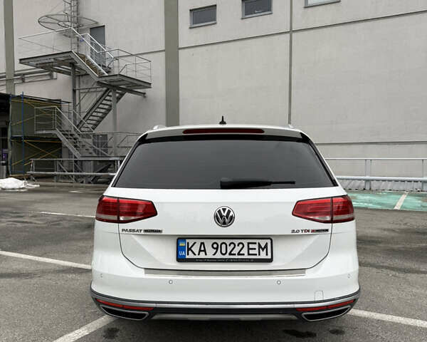 Белый Фольксваген Пассат, объемом двигателя 1.97 л и пробегом 219 тыс. км за 20000 $, фото 10 на Automoto.ua