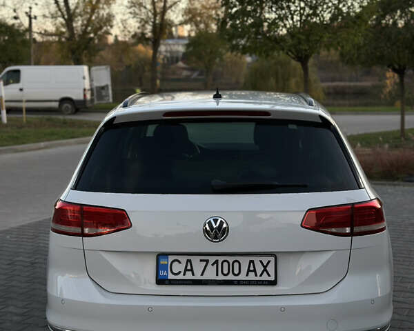 Белый Фольксваген Пассат, объемом двигателя 1.97 л и пробегом 290 тыс. км за 15799 $, фото 4 на Automoto.ua