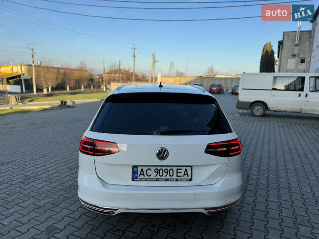 Белый Фольксваген Пассат, объемом двигателя 1.97 л и пробегом 289 тыс. км за 16800 $, фото 21 на Automoto.ua