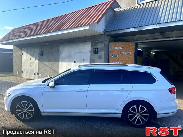 Білий Фольксваген Пассат, об'ємом двигуна 2 л та пробігом 30200 тис. км за 15500 $, фото 1 на Automoto.ua