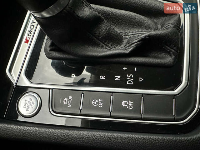 Белый Фольксваген Пассат, объемом двигателя 2 л и пробегом 260 тыс. км за 18250 $, фото 27 на Automoto.ua