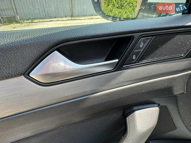 Білий Фольксваген Пассат, об'ємом двигуна 1.97 л та пробігом 198 тис. км за 17800 $, фото 42 на Automoto.ua