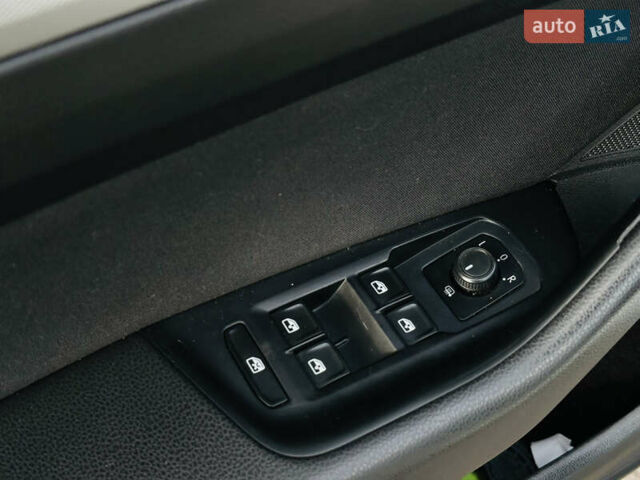 Белый Фольксваген Пассат, объемом двигателя 1.97 л и пробегом 197 тыс. км за 14800 $, фото 25 на Automoto.ua