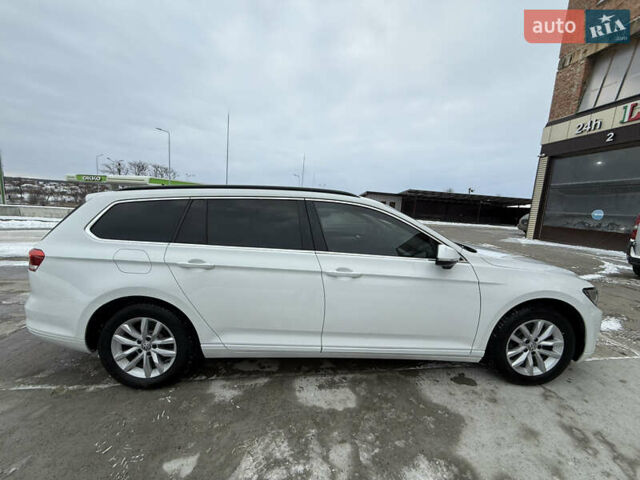 Белый Фольксваген Пассат, объемом двигателя 2 л и пробегом 345 тыс. км за 13900 $, фото 4 на Automoto.ua