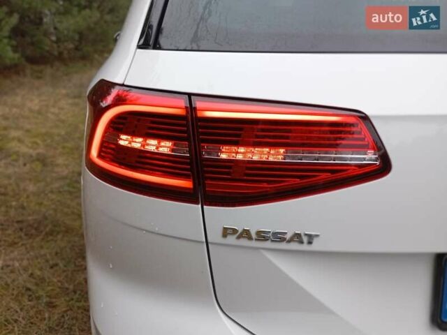 Білий Фольксваген Пассат, об'ємом двигуна 1.97 л та пробігом 195 тис. км за 18500 $, фото 18 на Automoto.ua